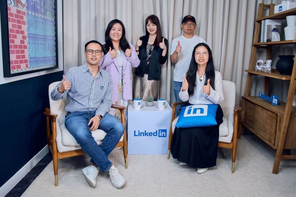 May老师在LinkedIn新加坡交流留影